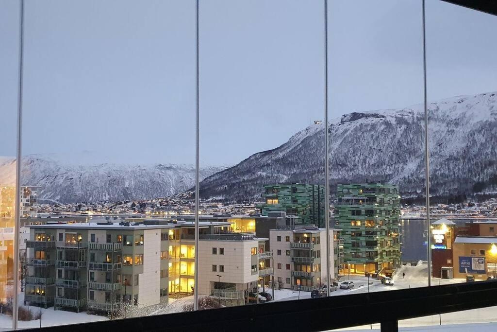 New Magnificent View Apartment Near The Centre Tromsø Extérieur photo