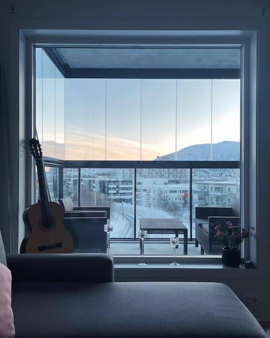 New Magnificent View Apartment Near The Centre Tromsø Extérieur photo