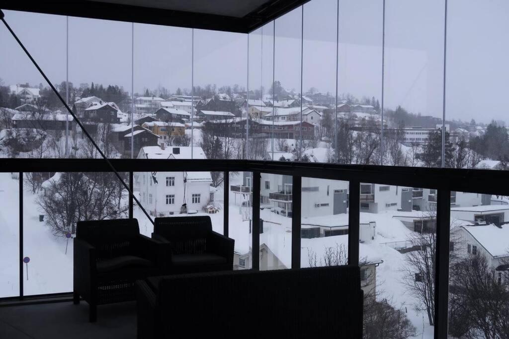 New Magnificent View Apartment Near The Centre Tromsø Extérieur photo