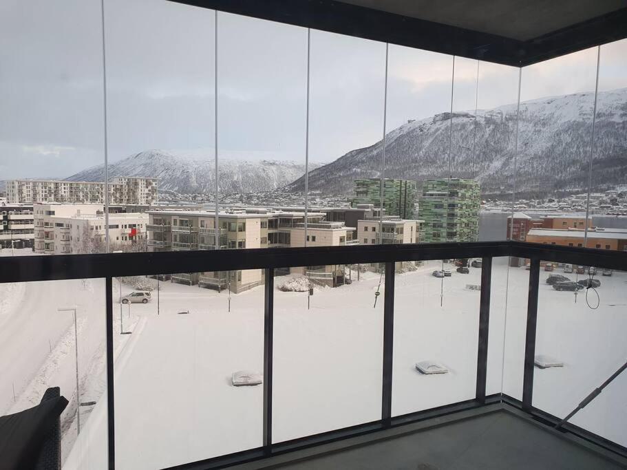 New Magnificent View Apartment Near The Centre Tromsø Extérieur photo